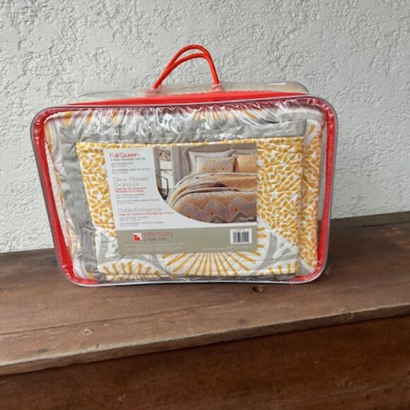 Sunnyside 3-Piece Reversible Quilt Set – new - Picture 6 of 9